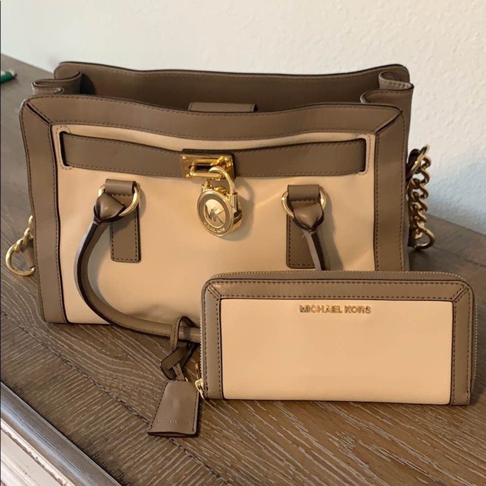 Michael Kors Purse & Matching Wallet